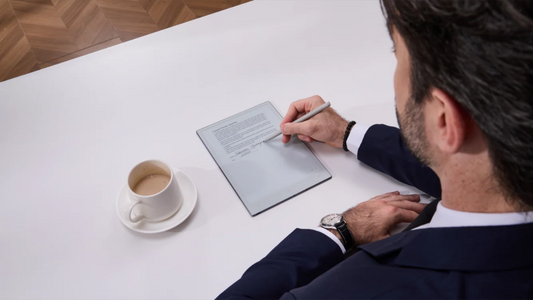 Digital Notebook vs Paper Notebook: Which Helps You Think Better?